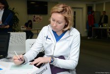 Nümayəndə heyətləri bədii gimnastika üzrə Dünya Kuboku üçün akkreditasiyadan keçir (FOTO)