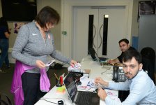 Nümayəndə heyətləri bədii gimnastika üzrə Dünya Kuboku üçün akkreditasiyadan keçir (FOTO)
