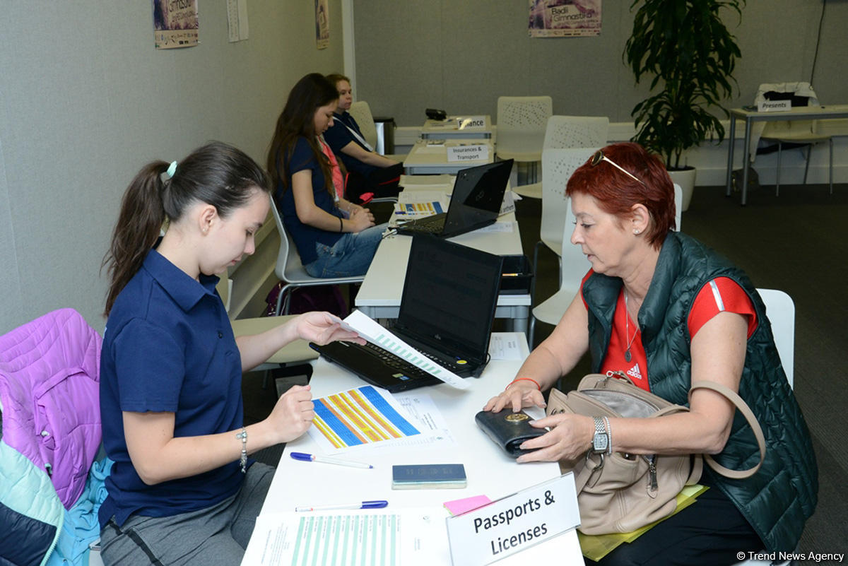 Nümayəndə heyətləri bədii gimnastika üzrə Dünya Kuboku üçün akkreditasiyadan keçir (FOTO)