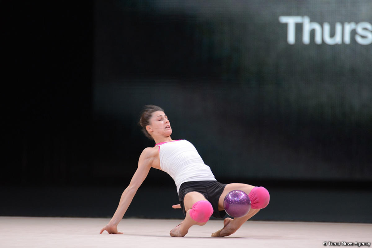 Bakıda bədii gimnastika üzrə Dünya Kuboku iştirakçılarının podium məşqləri başlayıb (FOTO)