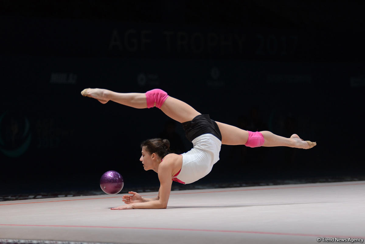 Bakıda bədii gimnastika üzrə Dünya Kuboku iştirakçılarının podium məşqləri başlayıb (FOTO)