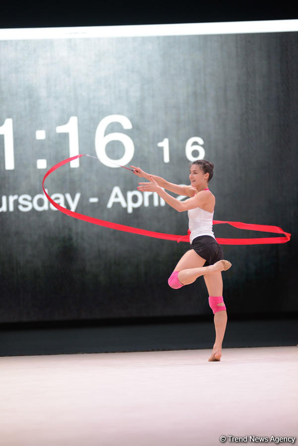 Bakıda bədii gimnastika üzrə Dünya Kuboku iştirakçılarının podium məşqləri başlayıb (FOTO)