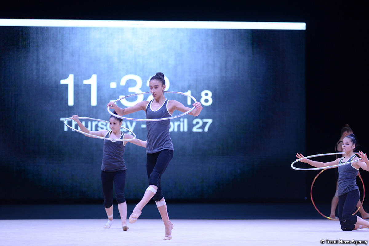 Bakıda bədii gimnastika üzrə Dünya Kuboku iştirakçılarının podium məşqləri başlayıb (FOTO)