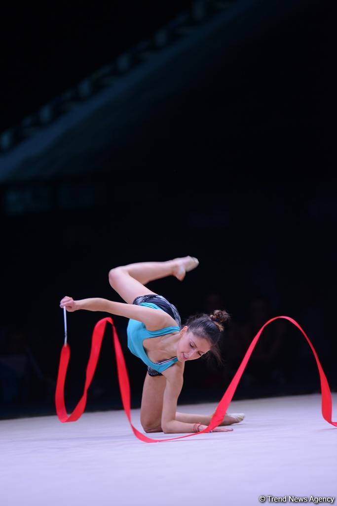 Bakıda bədii gimnastika üzrə Dünya Kuboku iştirakçılarının podium məşqləri başlayıb (FOTO)