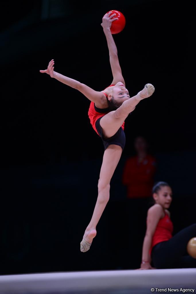 Bakıda bədii gimnastika üzrə Dünya Kuboku iştirakçılarının podium məşqləri başlayıb (FOTO)