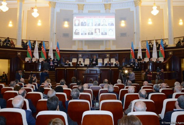 AMEA torpaqların münbitliyinin artırılması işlərinə start verəcək (FOTO)