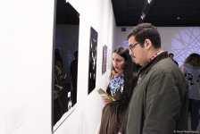 YAY Qalereyasında “1001 gecə” qrup sərgisi açılıb (FOTO)