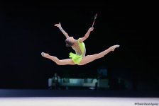Bədii gimnastika üzrə Dünya Kuboku yarışlarında ən yaxşı məqamlar - ikinci gün (FOTO)