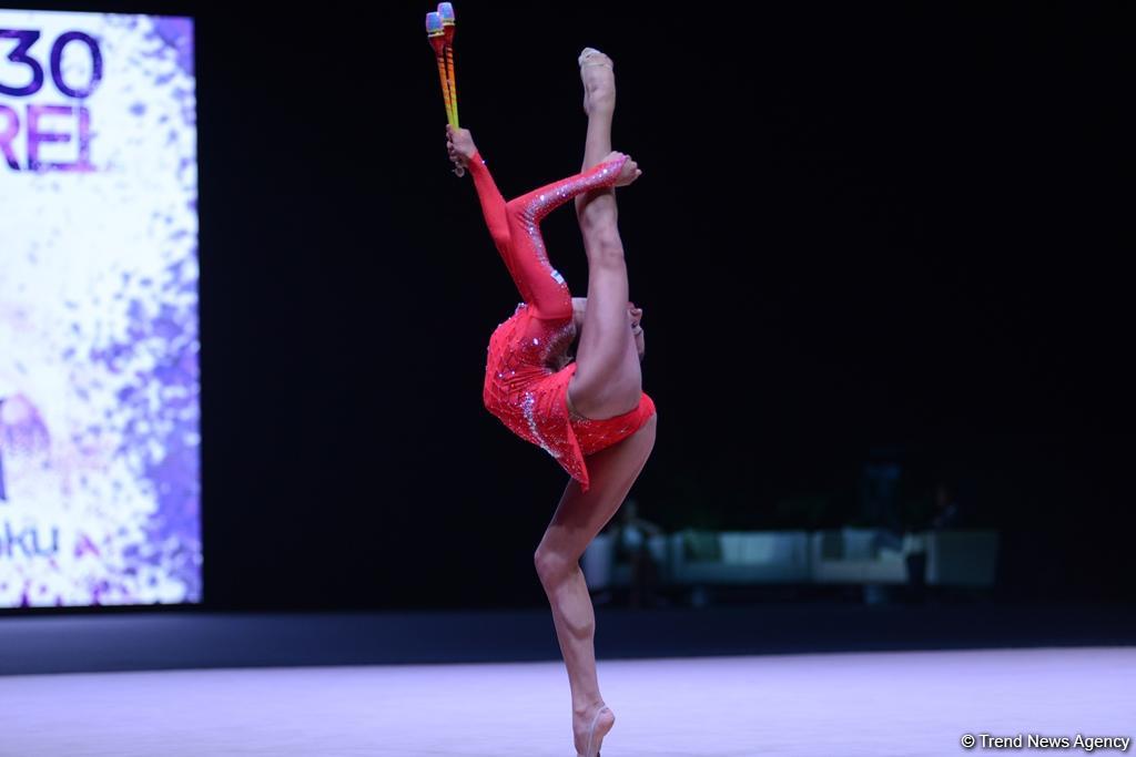 Bədii gimnastika üzrə Dünya Kuboku yarışlarında ən yaxşı məqamlar - ikinci gün (FOTO)