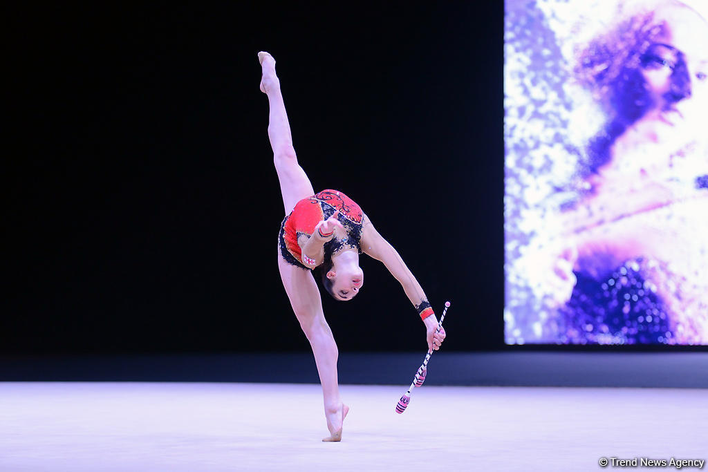 Bədii gimnastika üzrə Dünya Kuboku yarışlarında ən yaxşı məqamlar - ikinci gün (FOTO)