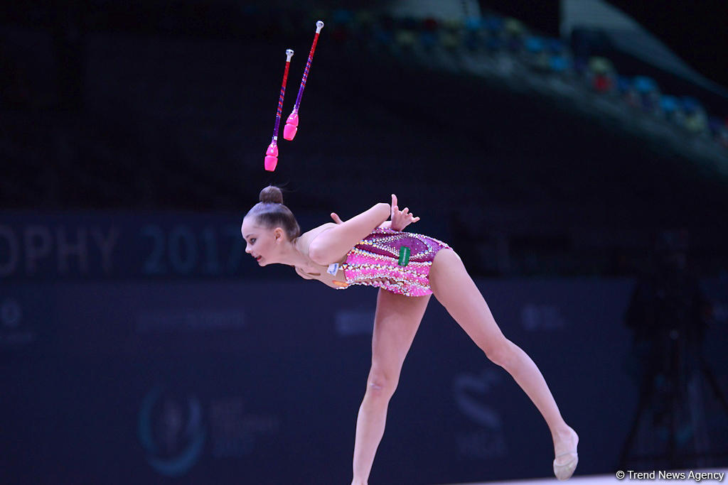 Bədii gimnastika üzrə Dünya Kuboku yarışlarında ən yaxşı məqamlar - ikinci gün (FOTO)