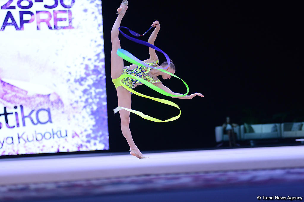 Bədii gimnastika üzrə Dünya Kuboku yarışlarında (FOTO)