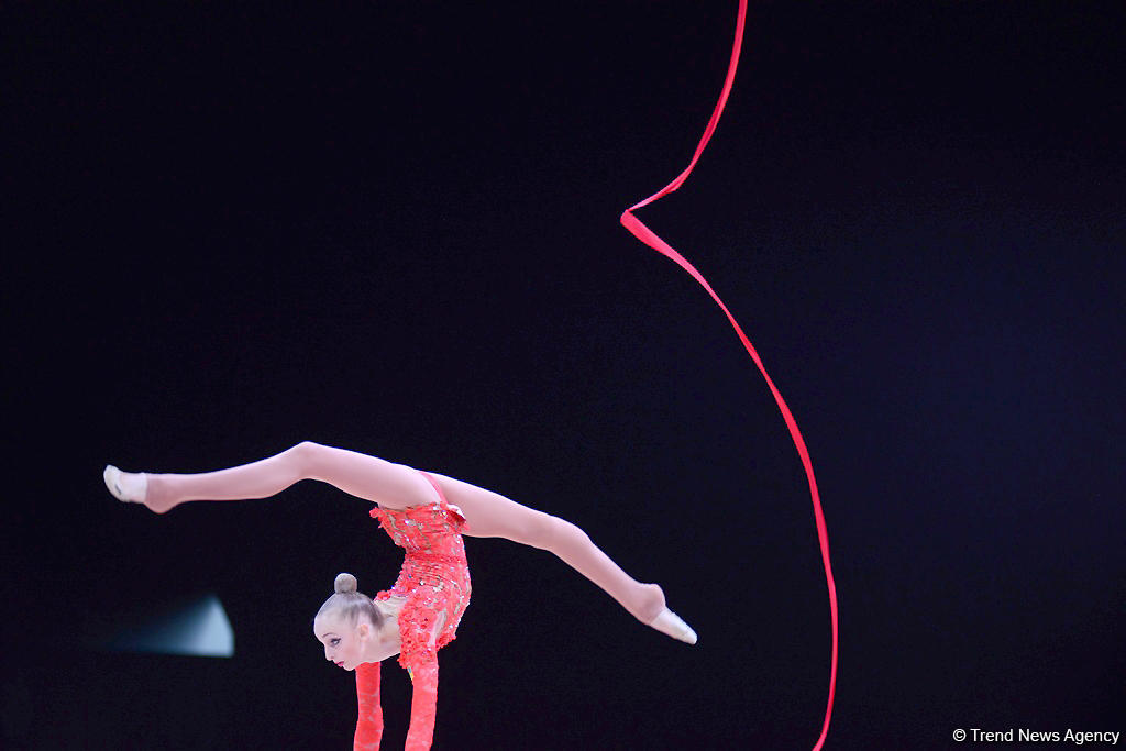 Bədii gimnastika üzrə Dünya Kuboku yarışlarında (FOTO)
