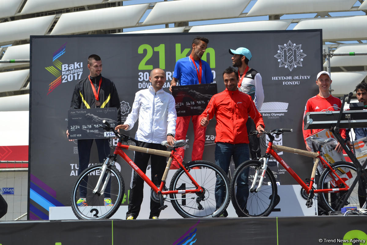 Bakı Marafonu 2017-nin qalibləri (FOTO)
