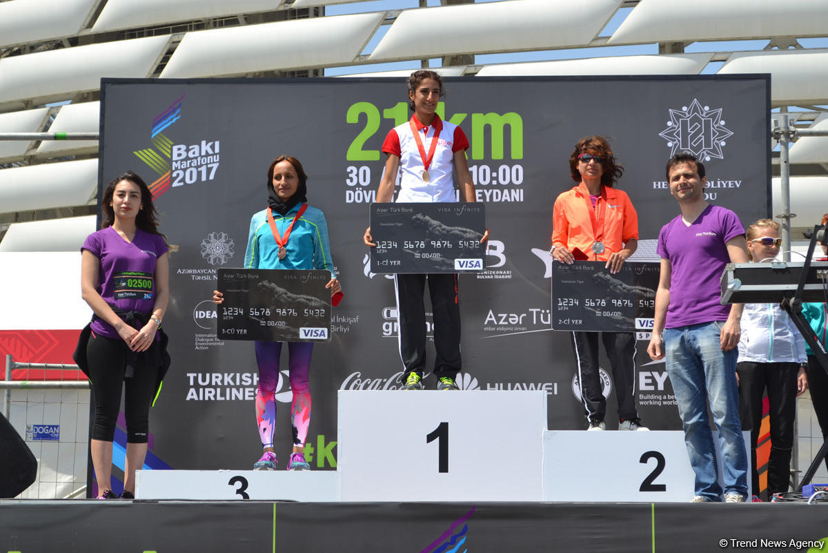 Bakı Marafonu 2017-nin qalibləri (FOTO)