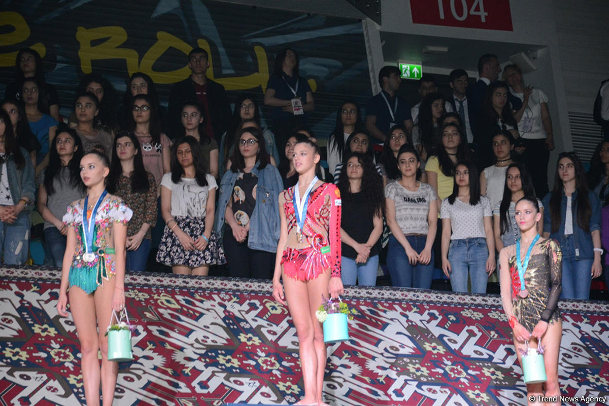 Bakıda bədii gimnastika üzrə Dünya Kubokunun fərdi çıxışlar üzrə qalibləri mükafatlandırılıb (FOTO)
