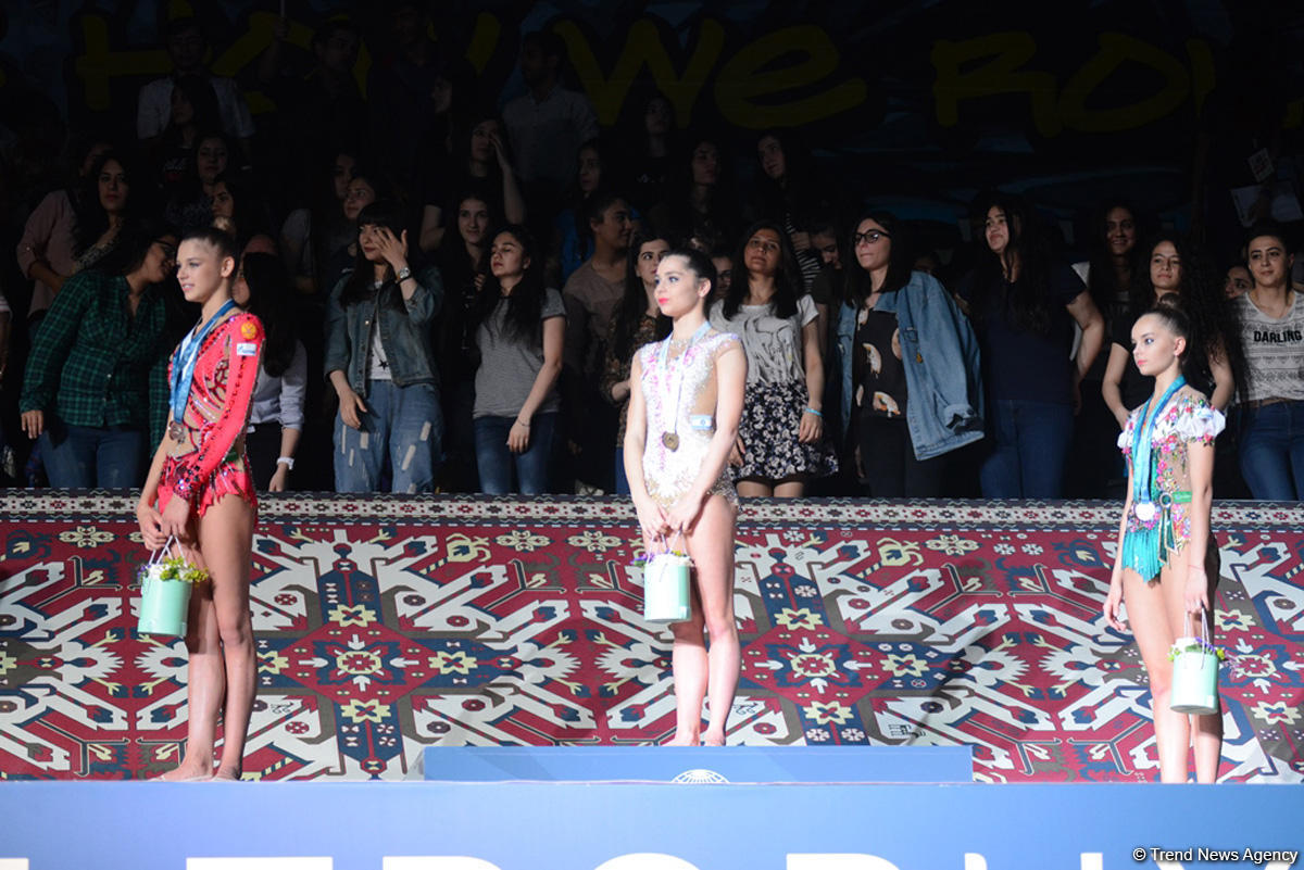 Bakıda bədii gimnastika üzrə Dünya Kubokunun fərdi çıxışlar üzrə qalibləri mükafatlandırılıb (FOTO)
