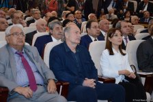 Nərgiz Paşayeva: "Ən müqəddəs vəzifəmiz – Nizami Gəncəvinin adını Oksford Universitetində daimi yaşatmaqdır" (FOTO)