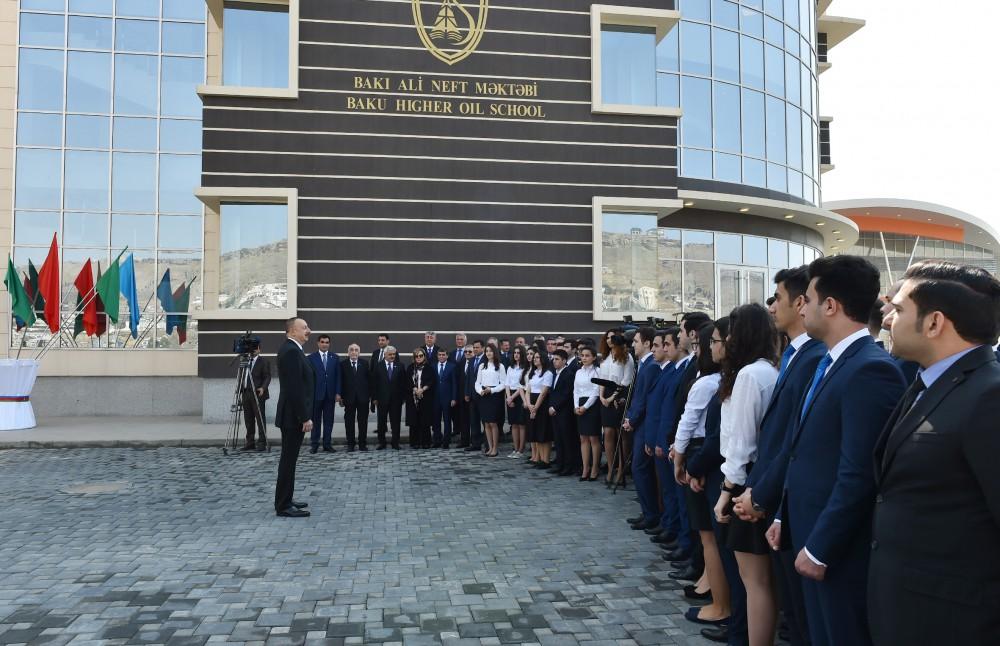 Prezident İlham Əliyev Bakı Ali Neft Məktəbinin kampusunun açılışında iştirak edib (FOTO) (YENİLƏNİB-2)