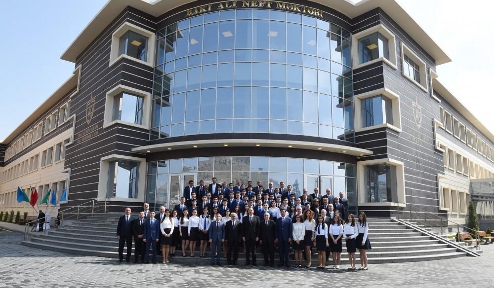 Prezident İlham Əliyev Bakı Ali Neft Məktəbinin kampusunun açılışında iştirak edib (FOTO) (YENİLƏNİB-2)