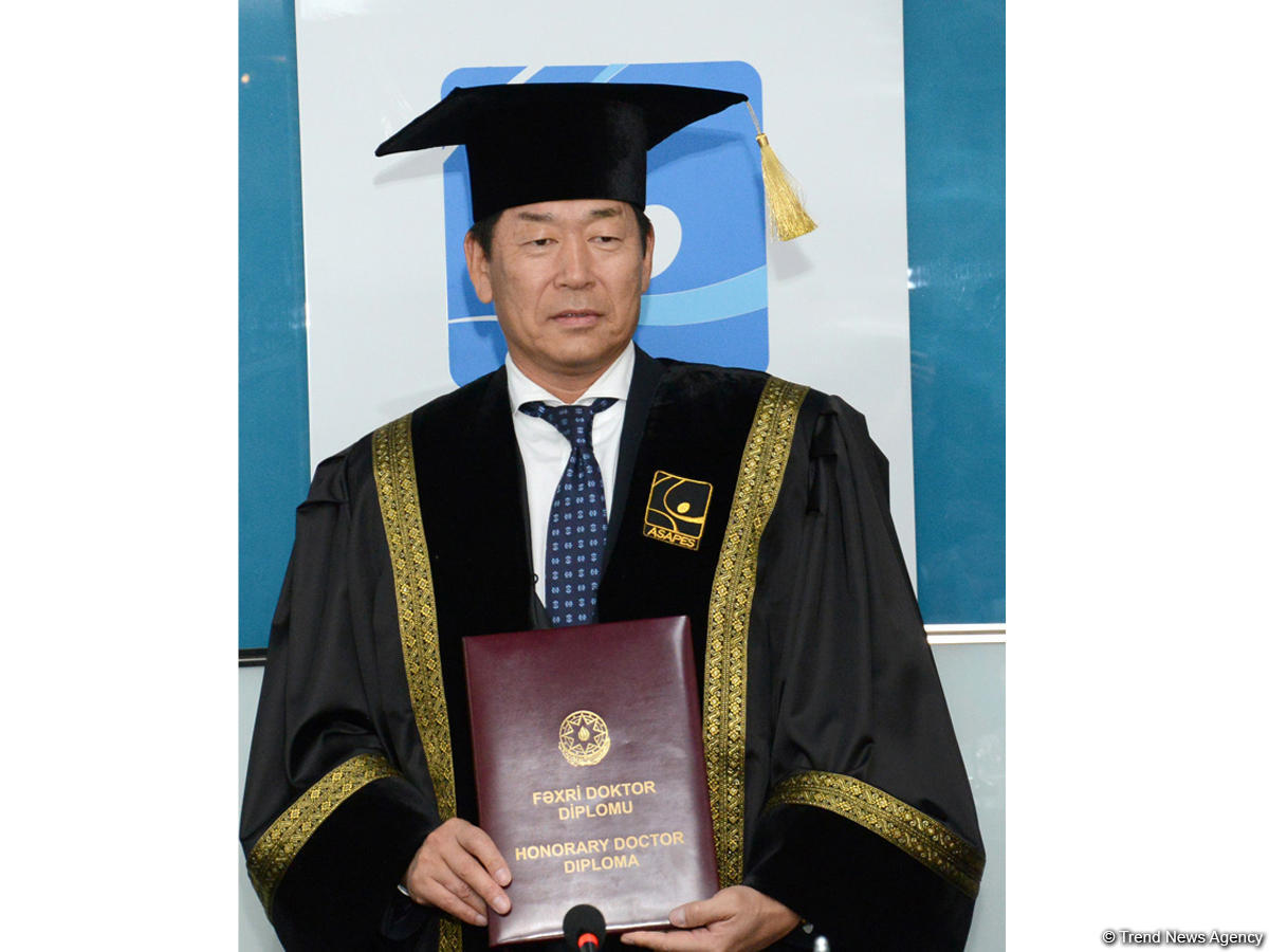 FIG prezidenti Azərbaycan Dövlət Bədən Tərbiyəsi və İdman Akademiyasının “Fəxri doktor”u olub (FOTO)