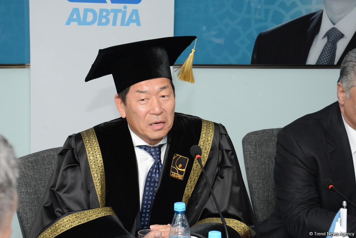 FIG prezidenti Azərbaycan Dövlət Bədən Tərbiyəsi və İdman Akademiyasının “Fəxri doktor”u olub (FOTO)