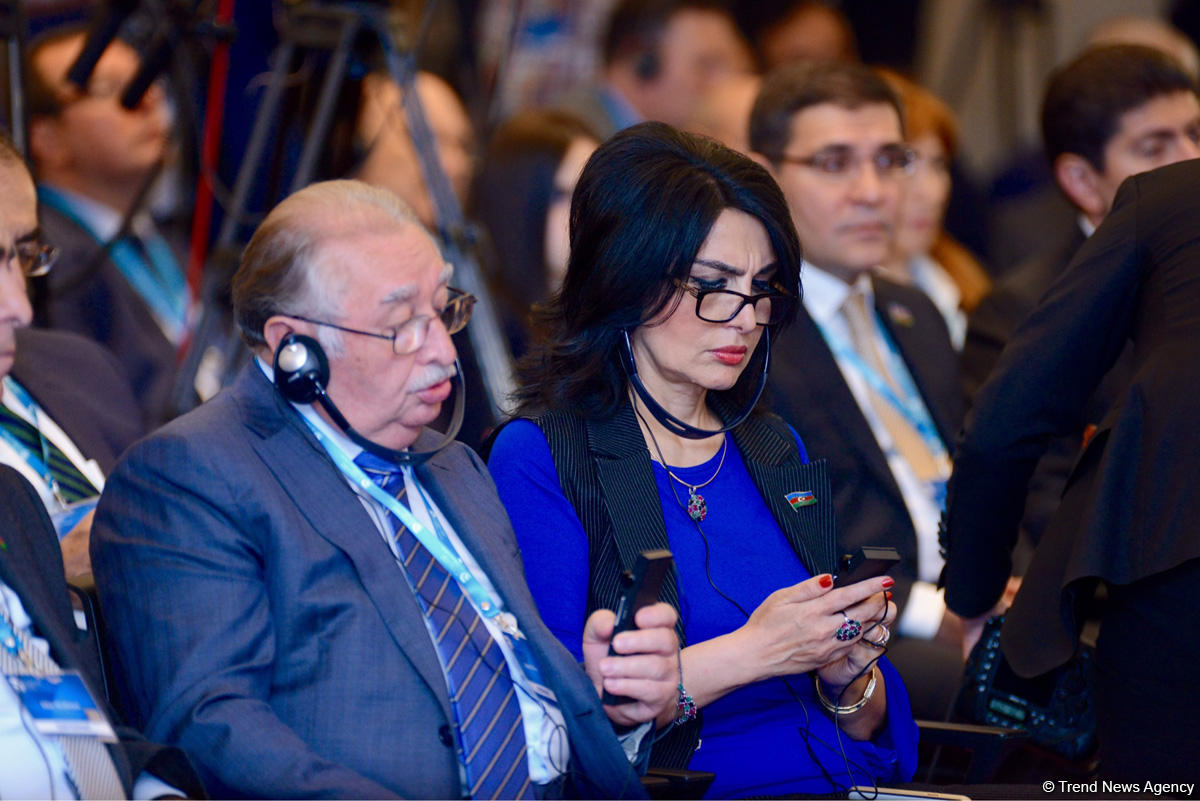 IV Ümumdünya Mədəniyyətlərarası Dialoq Forumunun ikinci günü FOTOLARDA