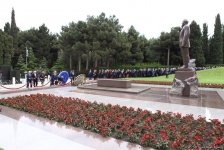 YAP-ın  təşkilatçılığı ilə “Heydər Əliyev ideyaları və dərin islahatlar strategiyası” mövzusunda konfrans keçirilib (FOTO)