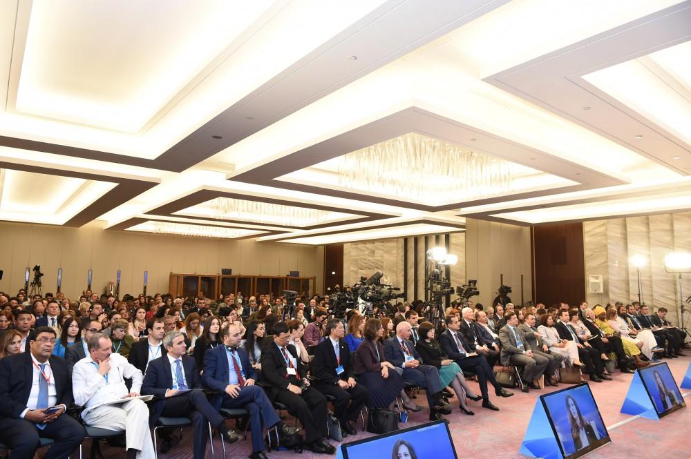 Leyla Əliyeva: Mədəniyyətlər və insanlar arasında dialoq bütün dünyada sülhün və çiçəklənmənin yeganə açarıdır (YENİLƏNİB-4) (FOTO)