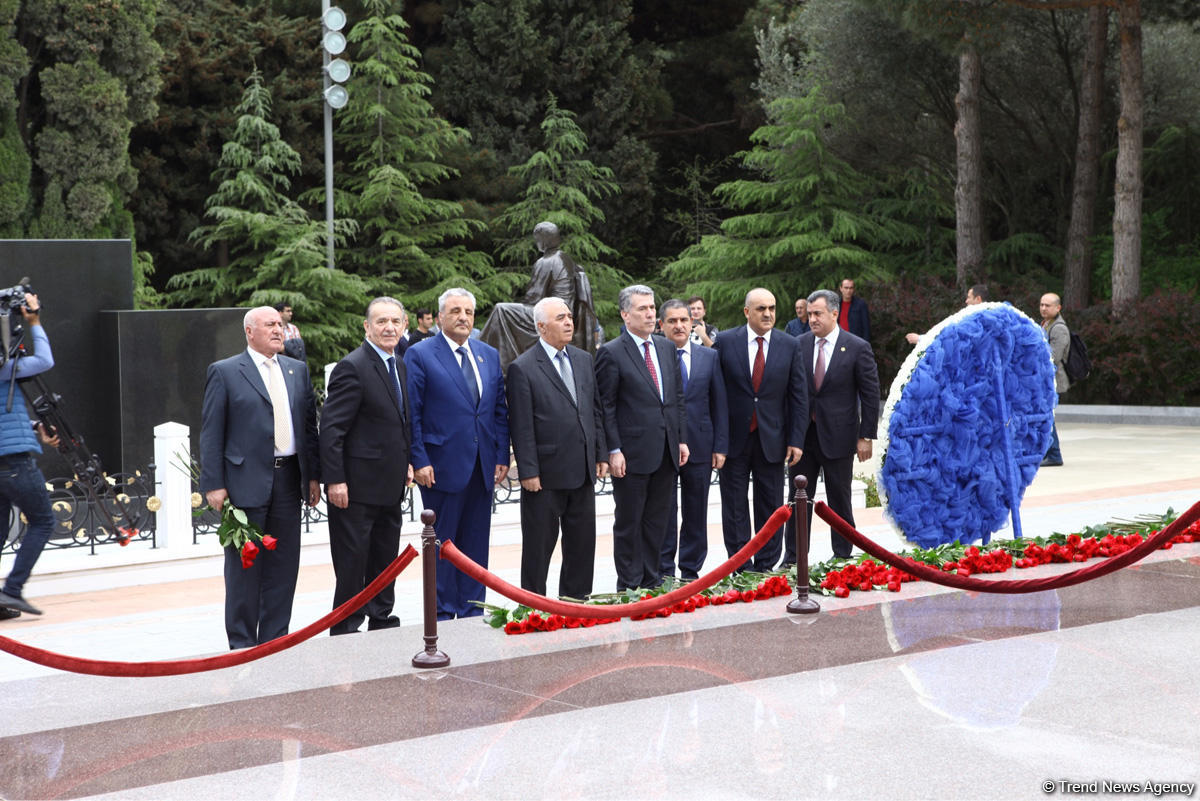 YAP-ın  təşkilatçılığı ilə “Heydər Əliyev ideyaları və dərin islahatlar strategiyası” mövzusunda konfrans keçirilib (FOTO)