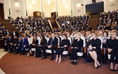 Prezident İlham Əliyev və xanımı tanınmış alim, akademik Rəfiqə Əliyeva ilə vida mərasimində iştirak ediblər (FOTO) (YENİLƏNİB)