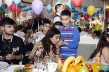 Leyla Əliyeva xüsusi qayğıya ehtiyacı olan uşaqlar üçün keçirilən şənlikdə iştirak edib (FOTO)