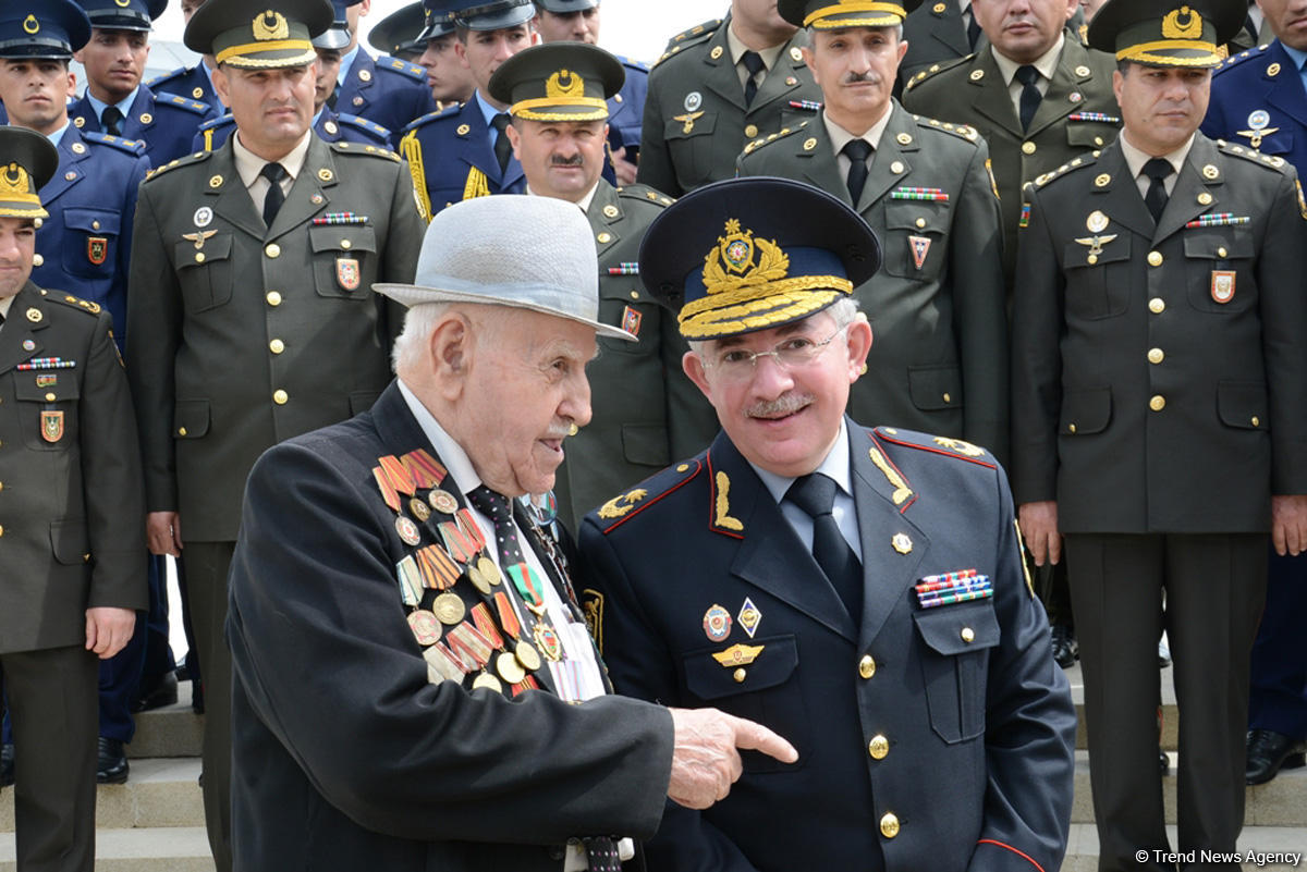 Azərbaycan ictimaiyyəti faşizm üzərində Qələbənin 72-ci ildönümünü qeyd edir (FOTO)