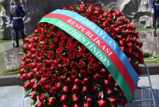 Azərbaycan ictimaiyyəti ümummilli lider Heydər Əliyevin anadan olmasının 94-cü ildönümünü qeyd edir (FOTO)