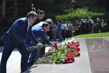 Azərbaycan ictimaiyyəti ümummilli lider Heydər Əliyevin anadan olmasının 94-cü ildönümünü qeyd edir (FOTO)