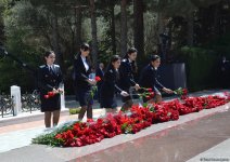 Azərbaycan ictimaiyyəti ümummilli lider Heydər Əliyevin anadan olmasının 94-cü ildönümünü qeyd edir (FOTO)