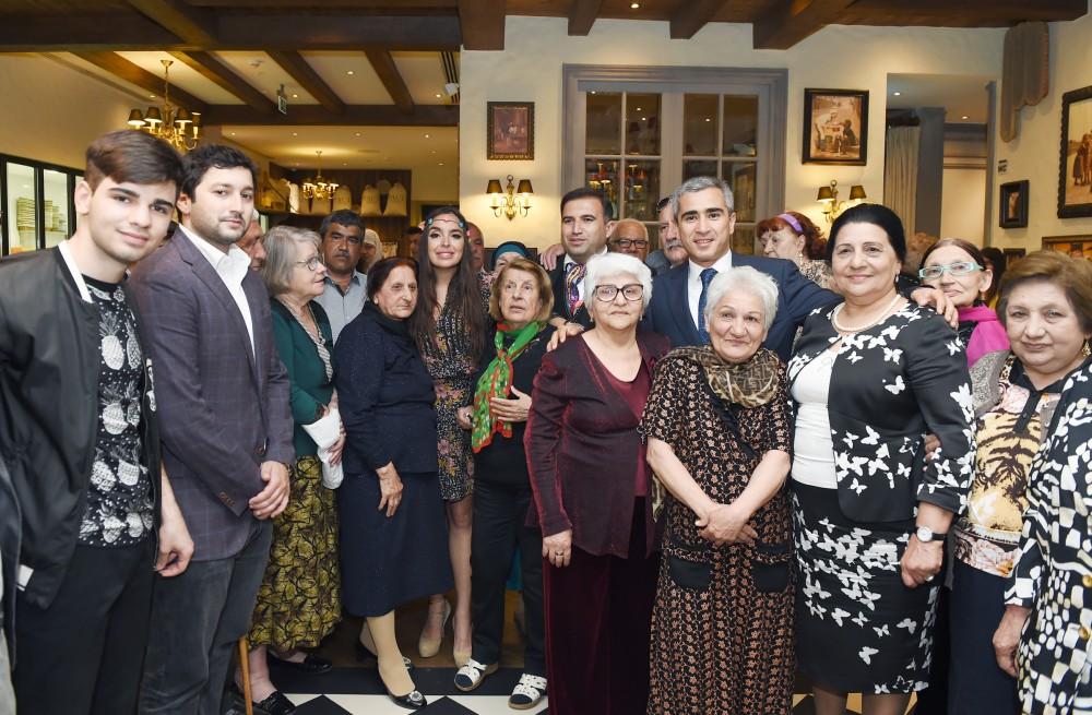 Leyla Əliyeva müharibə və əmək əlilləri üçün pansionatın sakinləri ilə görüşüb (FOTO)