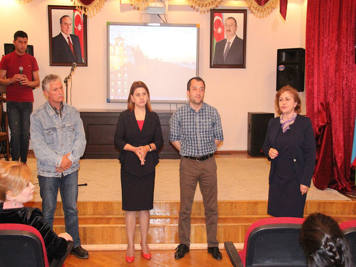 Bilik Fondu Pedaqoji Kollecdə "Mayak" filmini nümayiş etdirib (FOTO)