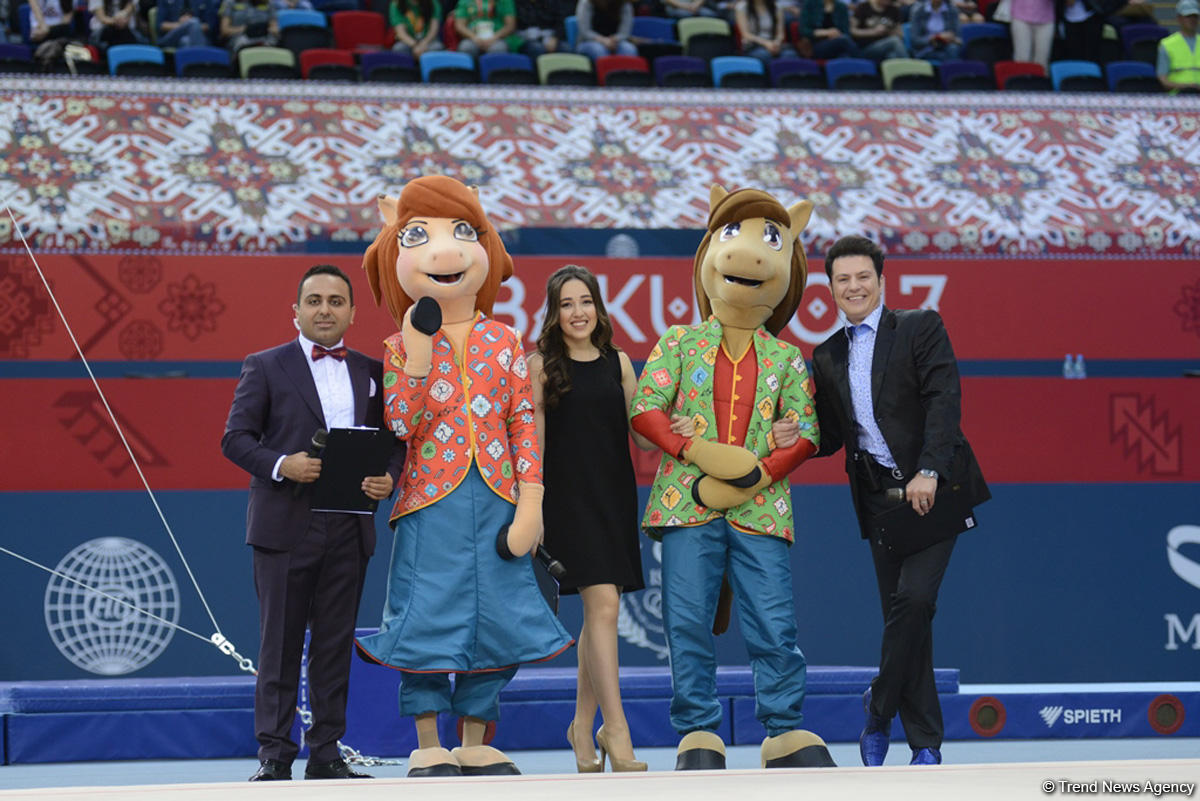 İslamiada çərçivəsində bədii gimnastika üzrə yarışlara start verildi (FOTO)