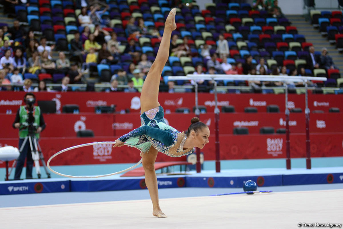 İslamiada çərçivəsində bədii gimnastika üzrə yarışlara start verildi (FOTO)