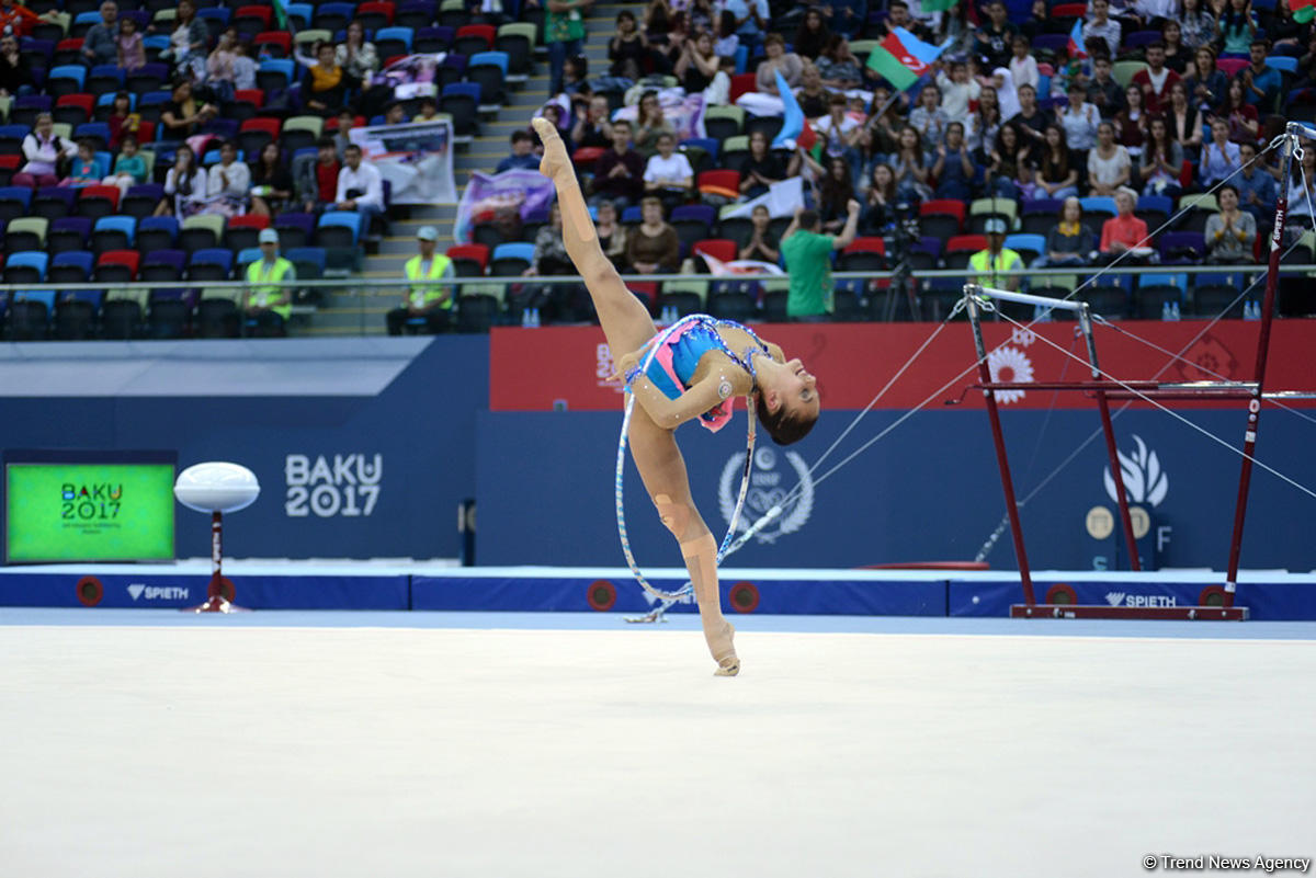 İslamiada çərçivəsində bədii gimnastika üzrə yarışlara start verildi (FOTO)