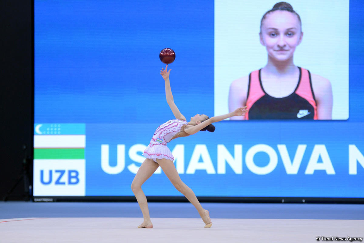 İslamiada çərçivəsində bədii gimnastika üzrə yarışlara start verildi (FOTO)