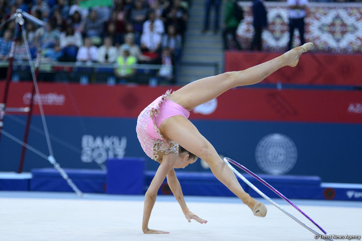 İslamiada çərçivəsində bədii gimnastika üzrə yarışlara start verildi (FOTO)