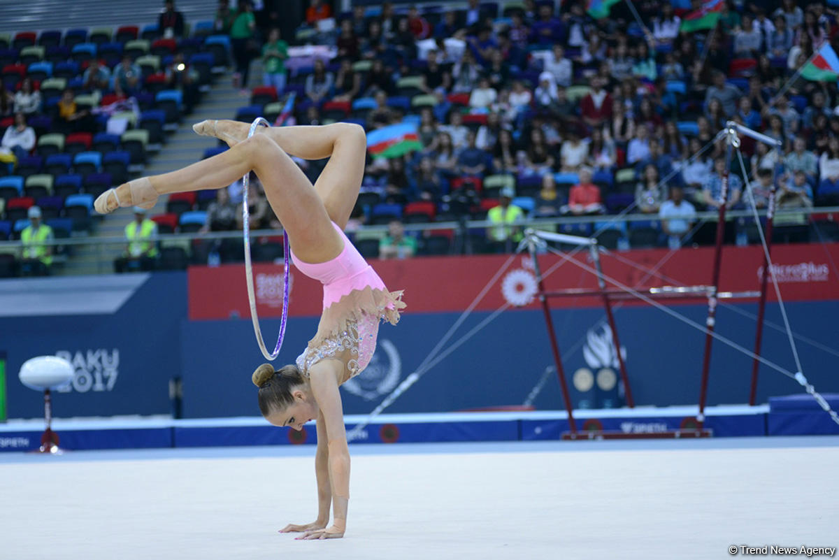 İslamiada çərçivəsində bədii gimnastika üzrə yarışlara start verildi (FOTO)