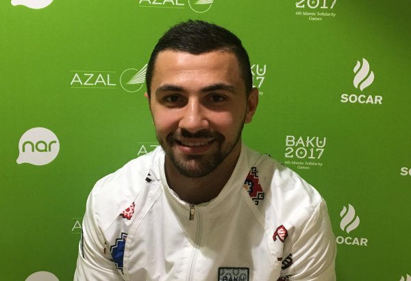 Karateçimiz İslamiadada qazandığı qızıl medalı Azərbaycan şəhidlərinə həsr edir