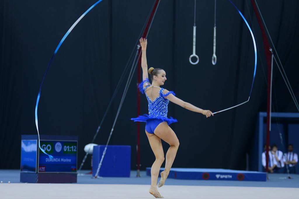 İslamiadada bədii gimnastika üzrə yarışların ikinci günü FOTOLARDA 