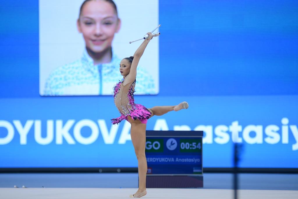 İslamiadada bədii gimnastika üzrə yarışların ikinci günü FOTOLARDA 