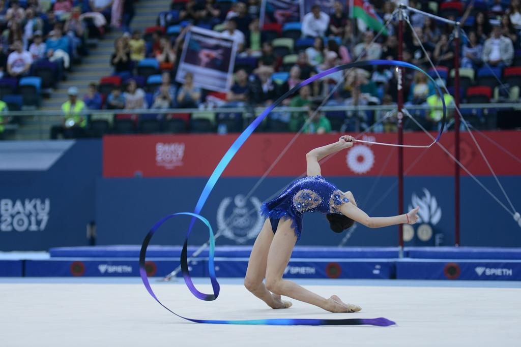 İslamiadada bədii gimnastika üzrə yarışların ikinci günü FOTOLARDA 