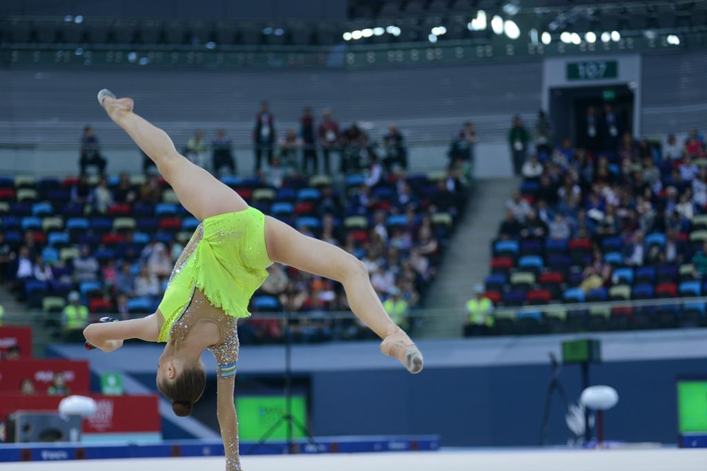 İslamiadada bədii gimnastika üzrə yarışların ikinci günü FOTOLARDA 