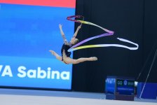 İslamiadada bədii gimnastika üzrə yarışların ikinci günü FOTOLARDA 